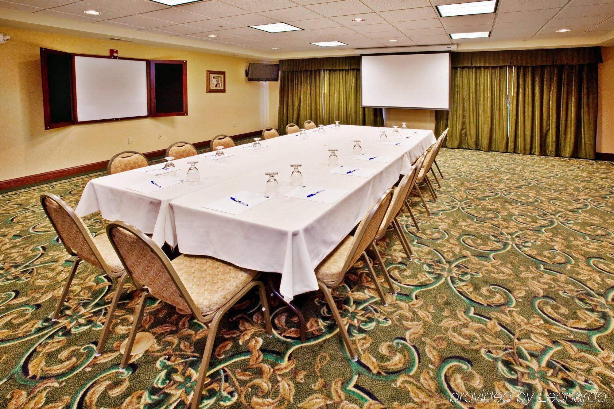 Holiday Inn Express Hotel & Suites Urbana-Champaign-U Of I Area By Ihg Luaran gambar